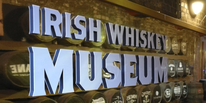 The Irish Whiskey Museum in Dublin (Ultimate Whiskey Memorabilia History Experience Tourist Location Jameson Teeling Power)