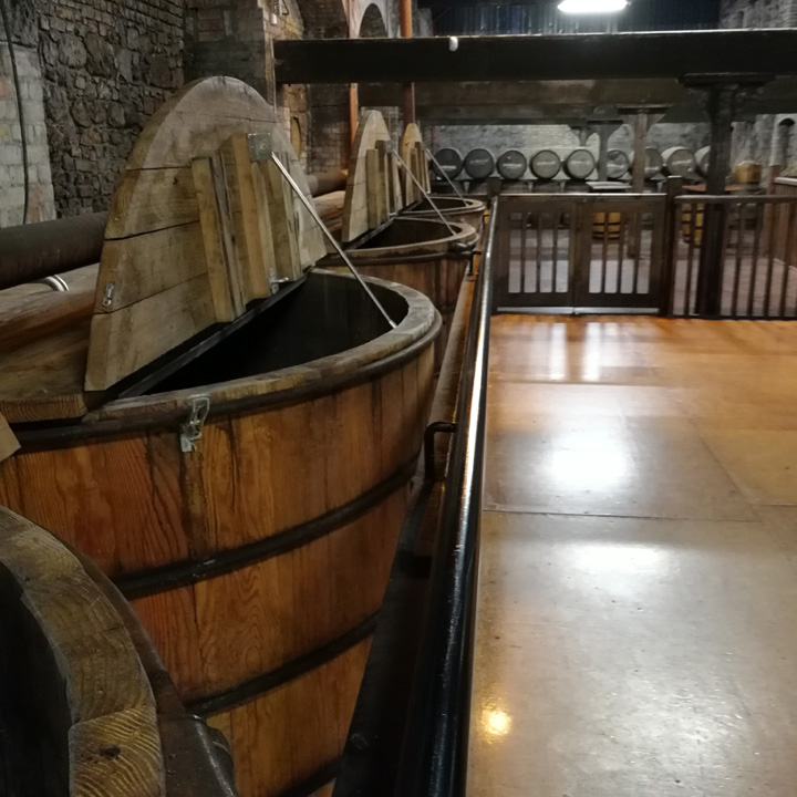 Kilbeggan Distillery (Irish Whisky Single Malt Tour Experience Guided BarleyMania)