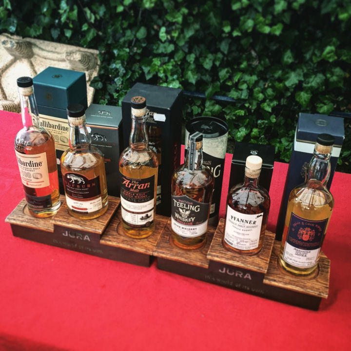 Whisky Tasting at Helgoheiner's (Single Malt Scotch Whiskey Bourbon Tasting Event Helgoland)