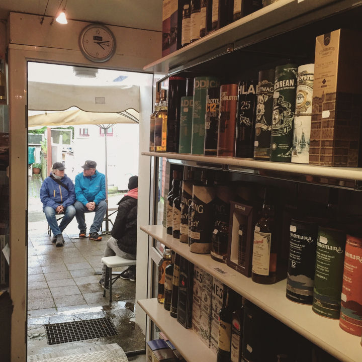 Whisky Tasting at Helgoheiner's (Single Malt Scotch Whiskey Bourbon Tasting Event Helgoland)