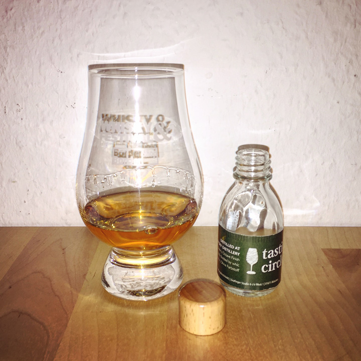 Sujet by Whic (Macduff Fettercairn Tobermory Single Cask Malt Scotch Whisky Series Sherry Tasting Notes)