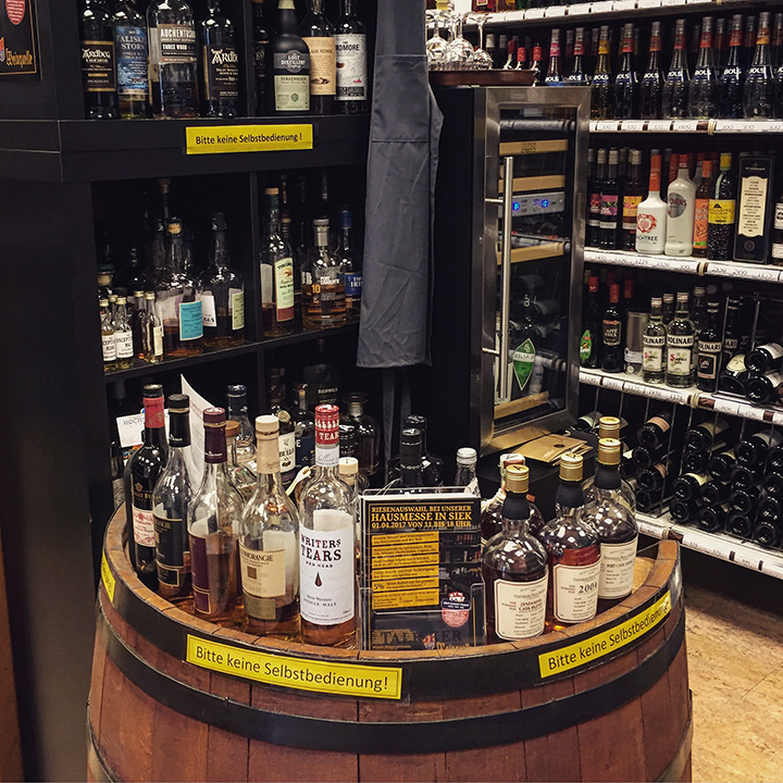 Weinquelle Lühmann in Hamburg (Liquor Store Whisky Whiskey Bourbon Beverages Bottles Sale Mailorder Buy)