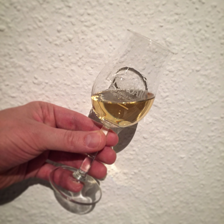 Laphroaig 18yo "Slapped by a kipper" by SMWS 29.225 (Single Malt Scotch Whisky Islay Peat Bourbon Cask)