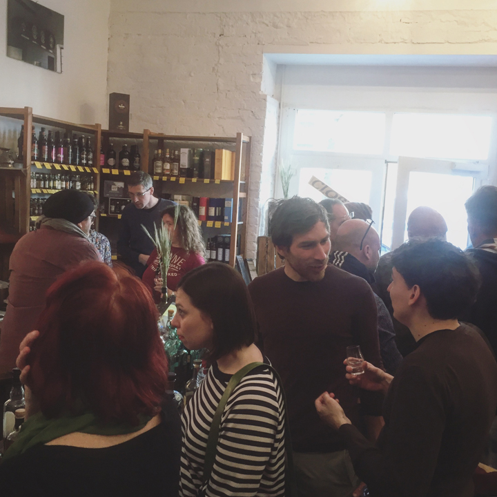 Day of the 100 Open Bottles at Pinkernell's Whisky Market in Berlin (Single Malt Scotch Bottling Tasting Event Claxton's Jack Wievers)