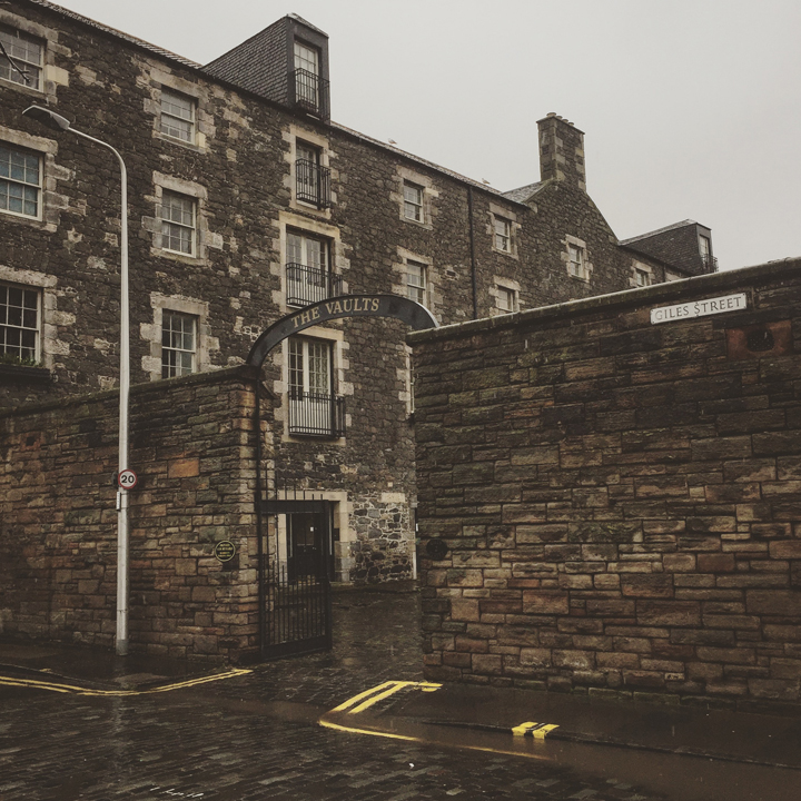 The Vaults by The Scotch Malt Whisky Society in Edinburgh (SMWS Tasting Room Member Bar Pub Place)