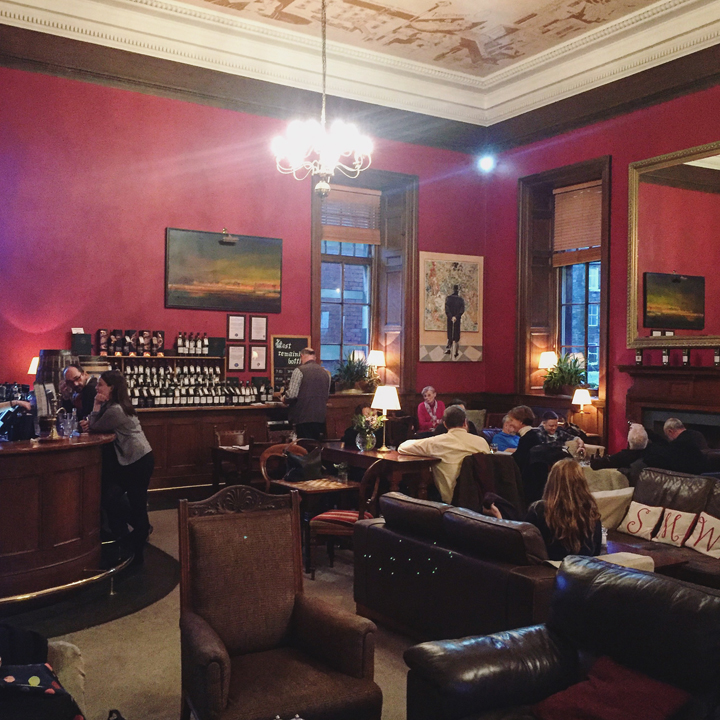 The Vaults by The Scotch Malt Whisky Society in Edinburgh (SMWS Tasting Room Member Bar Pub Place)