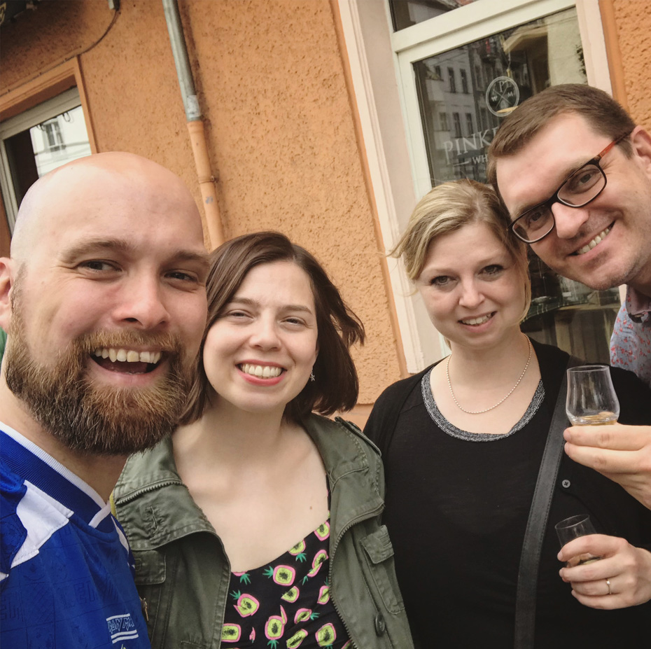 "Day Of The 100 Open Bottles" at Pinkernell's Whisky Market in Berlin (Single Malt Cask Dram Tasting Event)