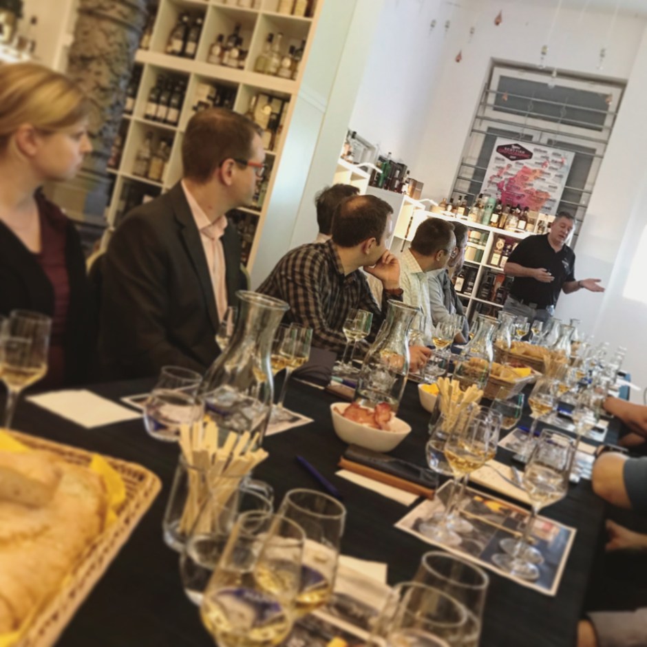 Bain's and Deanston Whisky Masterclass (Single Malt Scotch Grain Whiskey Tasting Experience Event BarleyMania)