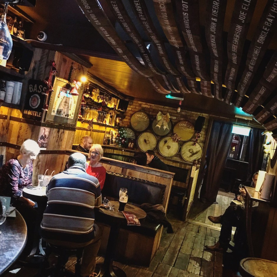 The Dingle Bar in Dublin (Irish Whiskey Pub Drink Afterwork Pot Still Malt Place Visit Travel)