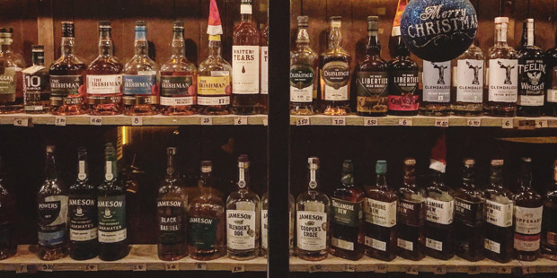 The Dingle Bar in Dublin (Irish Whiskey Pub Drink Afterwork Pot Still Malt Place Visit Travel)