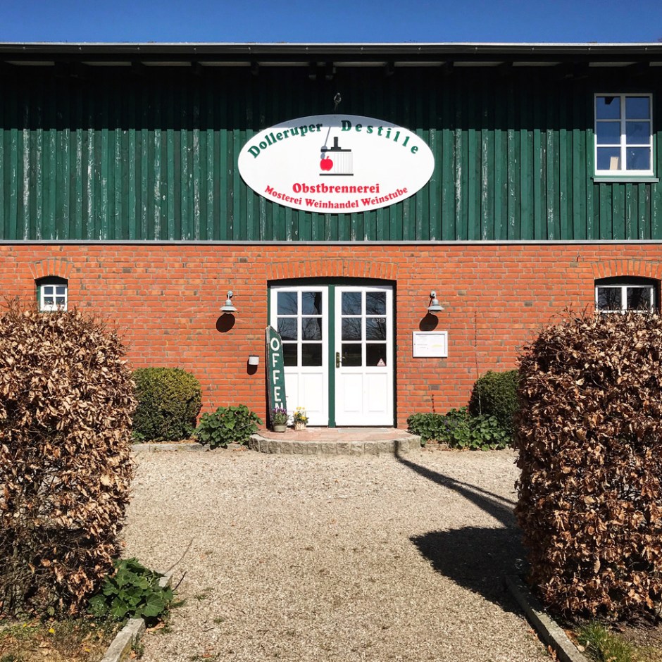 Dolleruper Destille in Northern Germany (Single Malt Whisky Rum Gin Spirit Distillery Visit Travel BarleyMania)