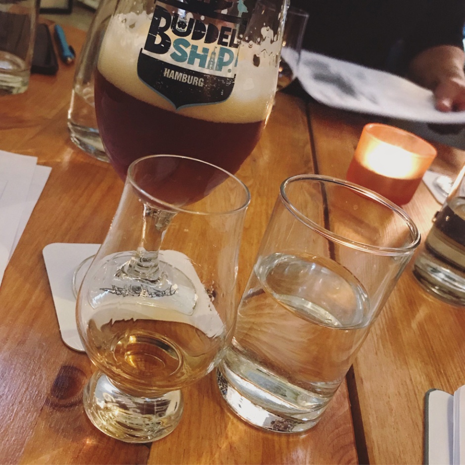 The SMWS X Buddelship Whisky Craft Beer Tasting at Bar Oorlam in Hamburg (Single Malt Scotch Boilermaker Event)