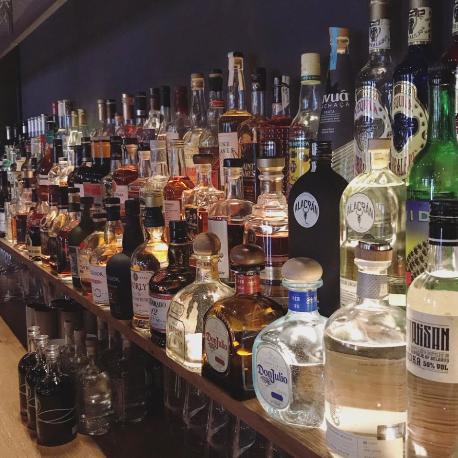 Drilling in Hamburg (Whisky Bar Micro Craft Distillery Spirits Gin Nightlife Afterwork Dramming BarleyMania)