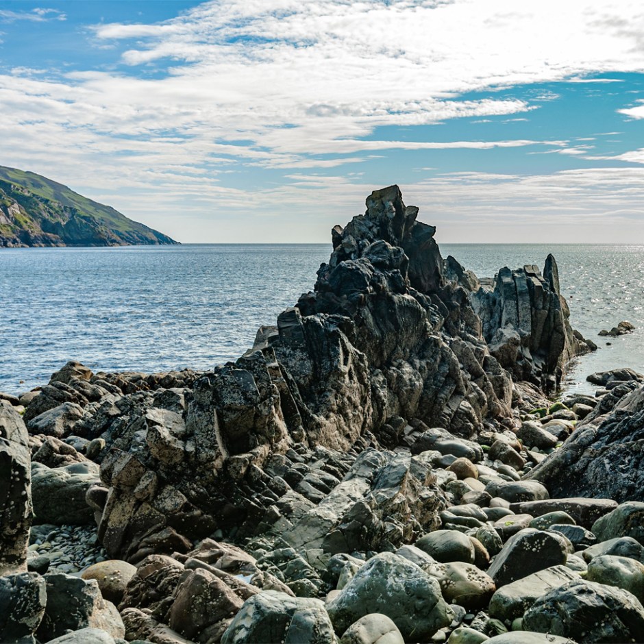 FABLE Whisky from Glasgow: Story-driven Indy Bottler ("The Ghost Piper of Clanyard Bay")