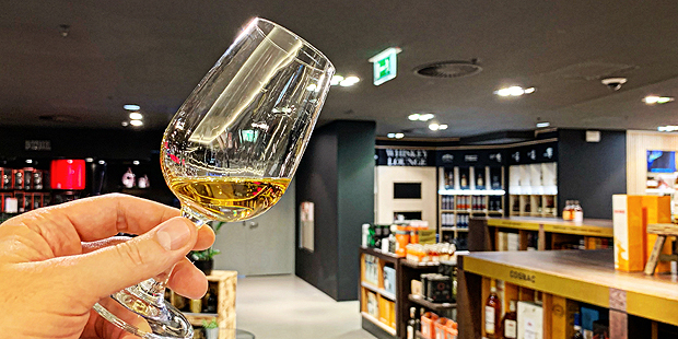 Impressions of Whisky Weeks 2022 at Alsterhaus in Hamburg