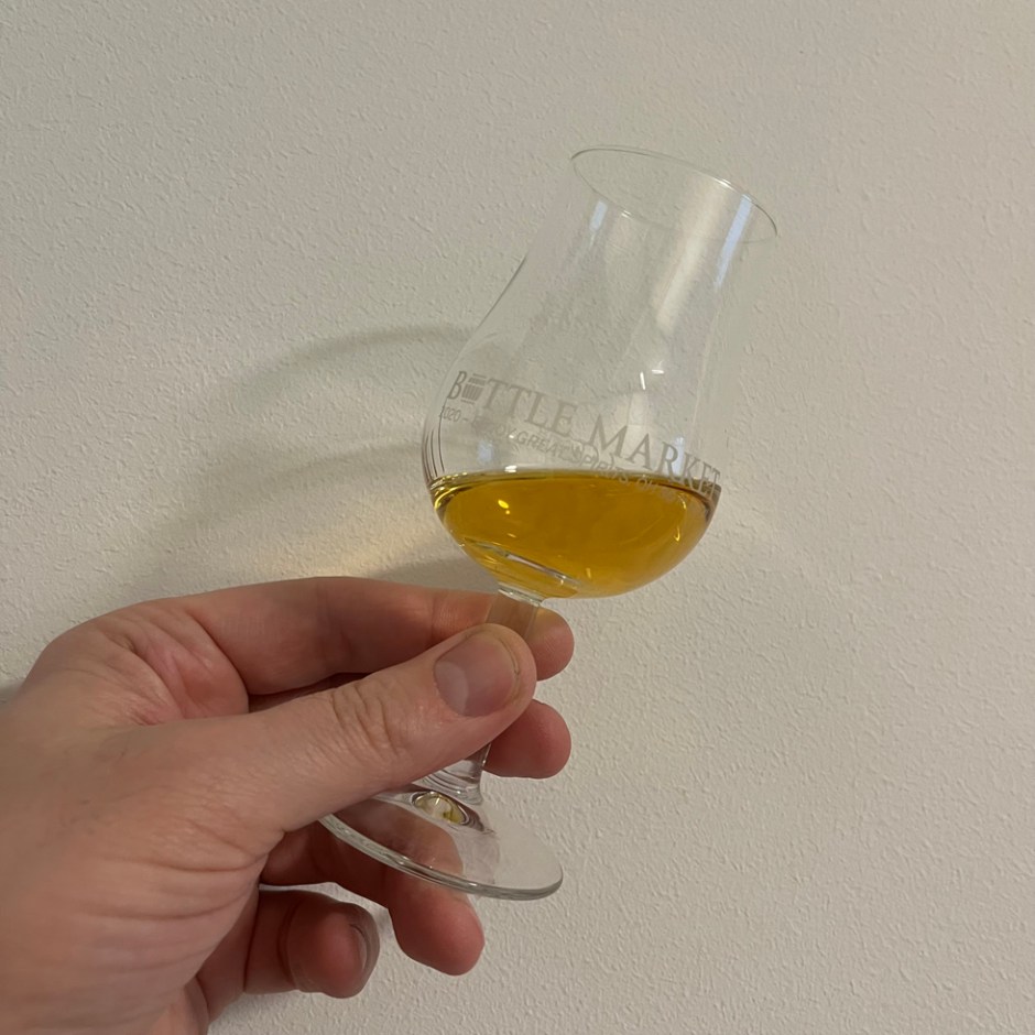 Fary Lochan 11yo Nettle Smoke #01 (Tasting Notes at BarleyMania Whisky Blog)